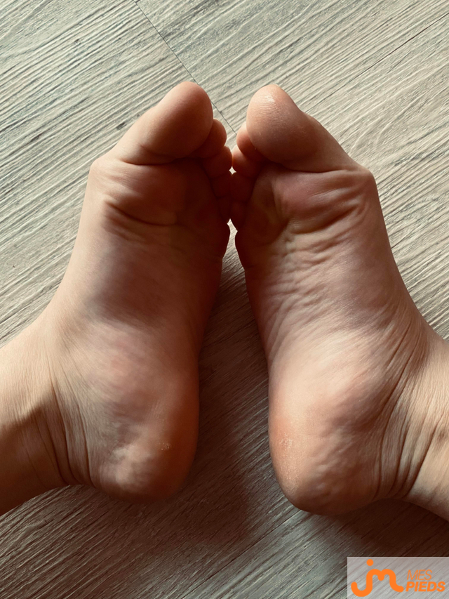 pieds de pieds-tudiante