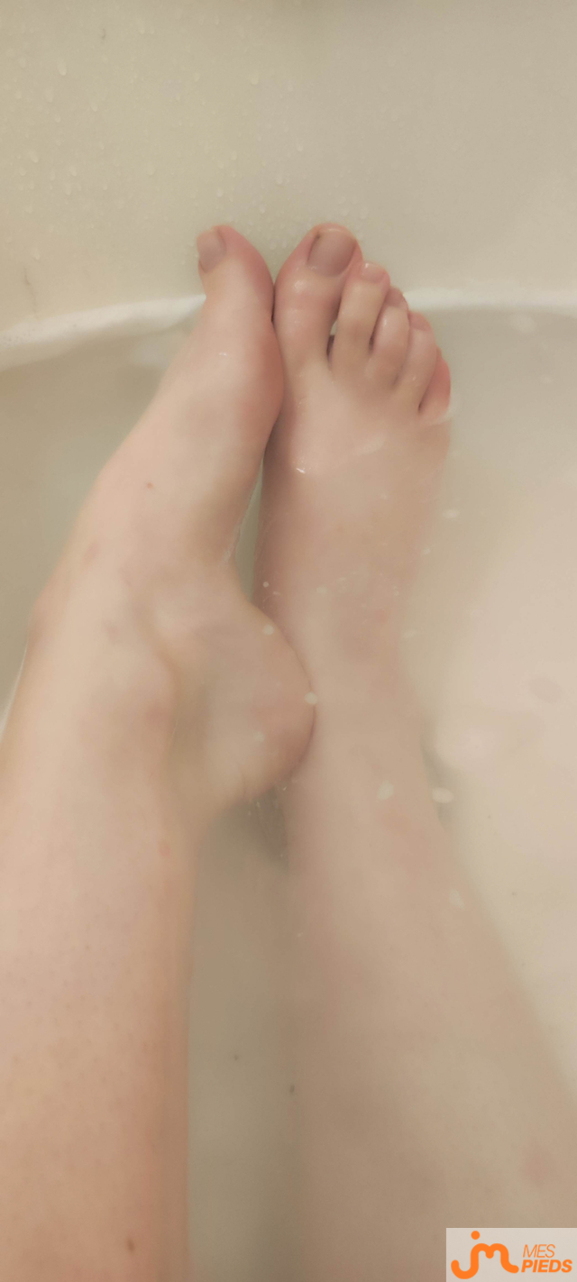 pieds de Yui