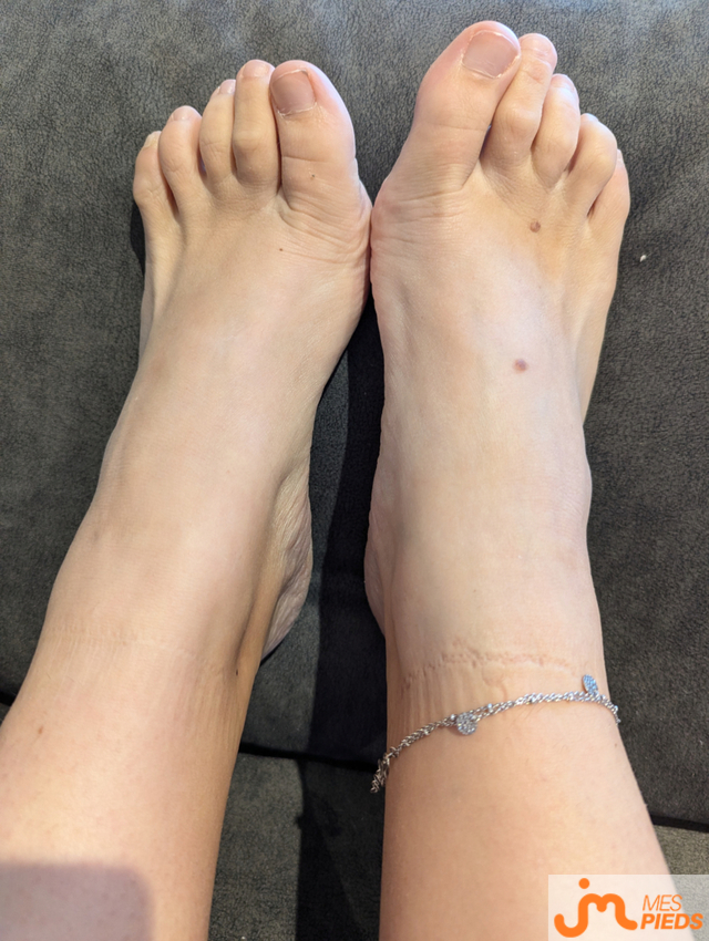 Photos de pieds : Mes petits pieds première 