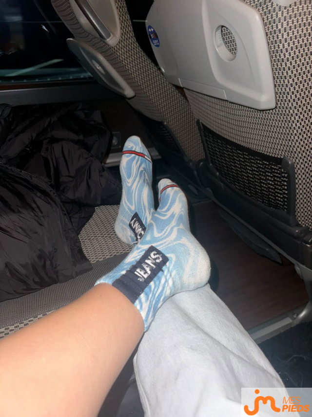 Photos de pieds : Dans le bus direction l’Allemagne