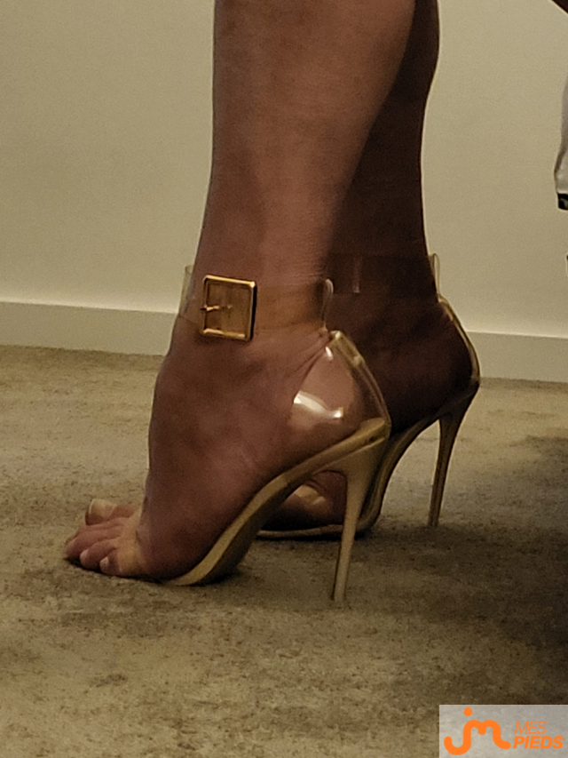 Photos de pieds : Talons ...