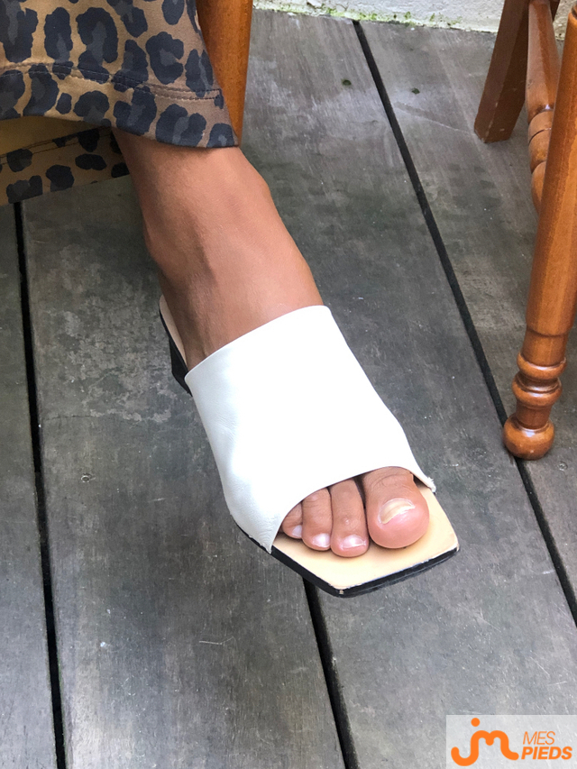 pieds de Dounia75