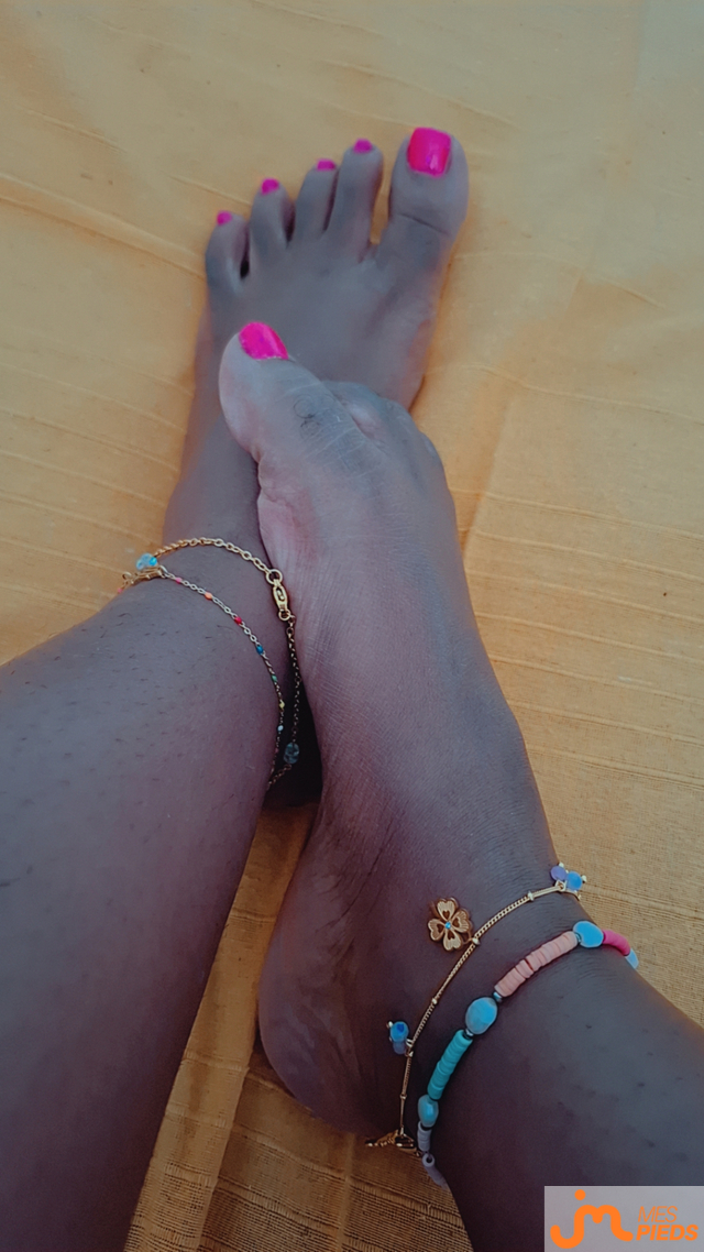 Photos de pieds : Jolie pied 