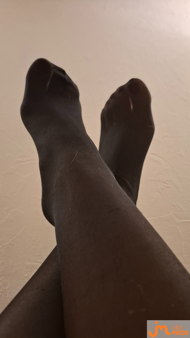 Photos de pieds : Depuis le temps que vous les demandiez