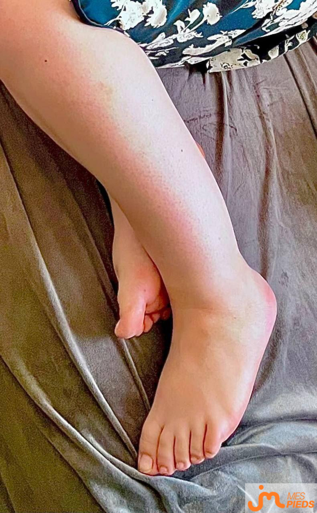 Photos de pieds : Les pieds de madame 