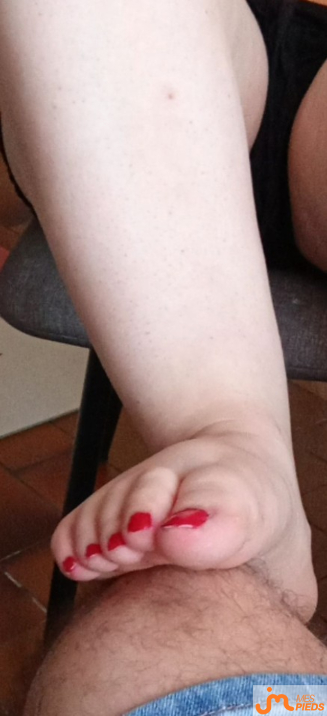 Photos de pieds : Les petons de madame 