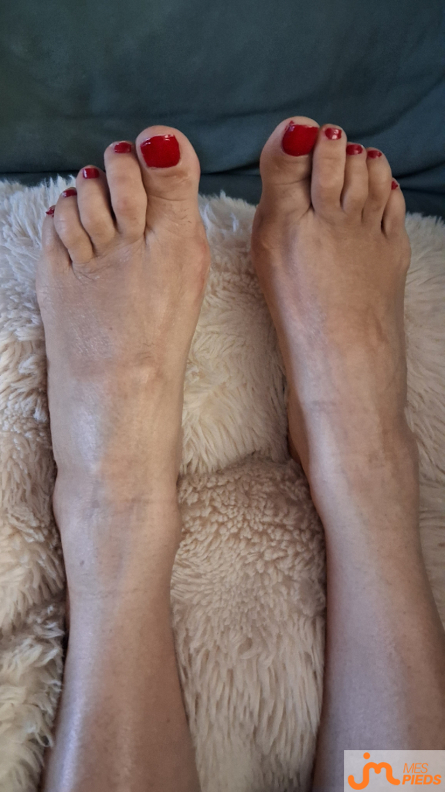 pieds de Mme florence