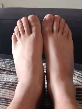 Photos de pieds : Pieds nus pointure 45