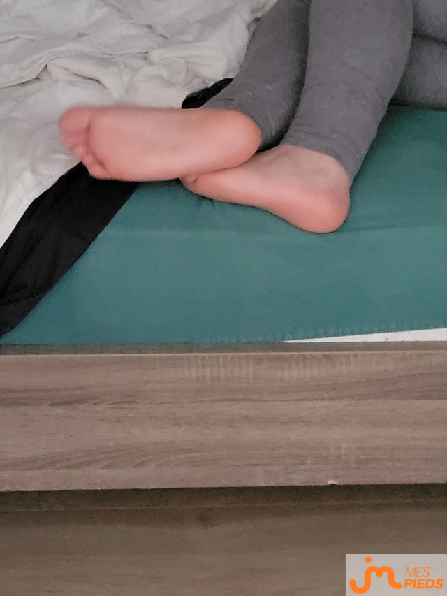 Photos de pieds : Les pieds de madame 