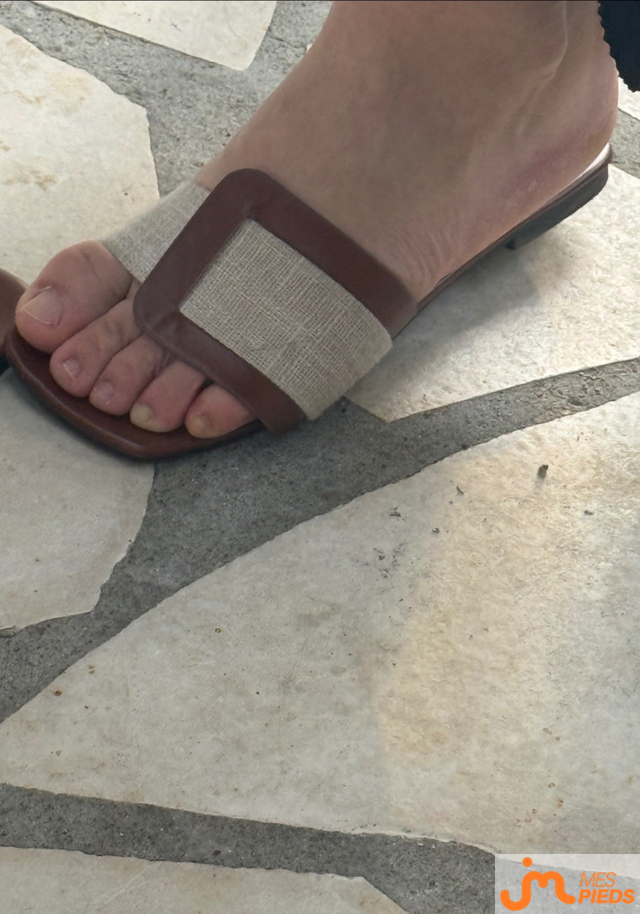Photos de pieds : Premi&egrave;re contribution 