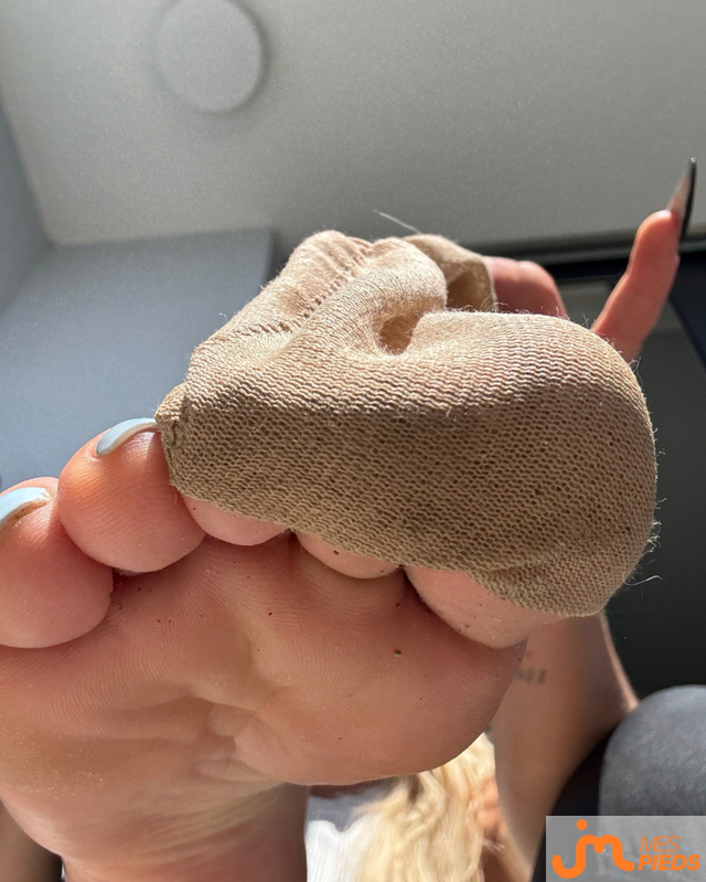 Photos de pieds : Pour les amateurs de pieds sale et moite