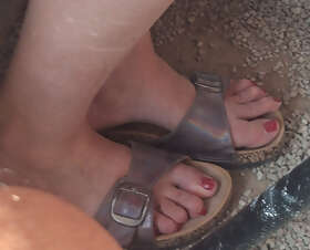 Photos de pieds : Bonjour voici  les pieds 