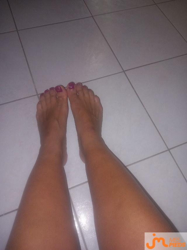 Photos de pieds : Les pieds de ma maghr&eacute;bine. 