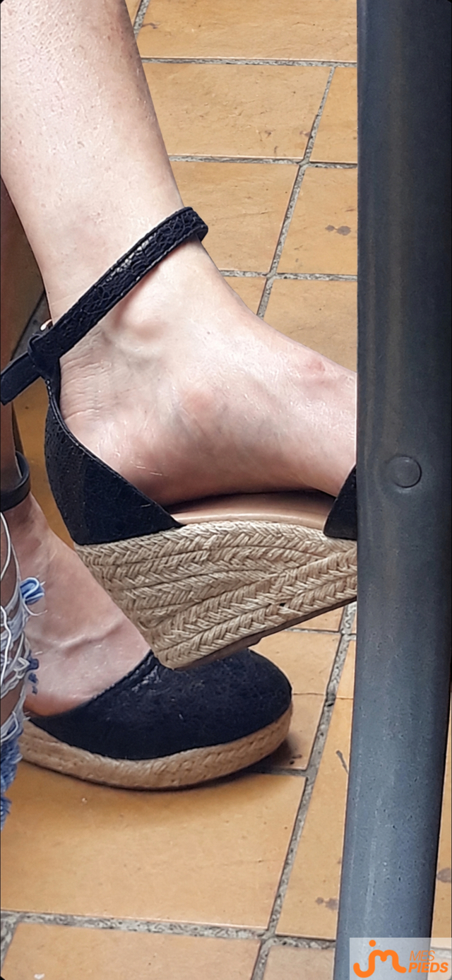 Photos de pieds : Les pieds de la belle m&egrave;re 
