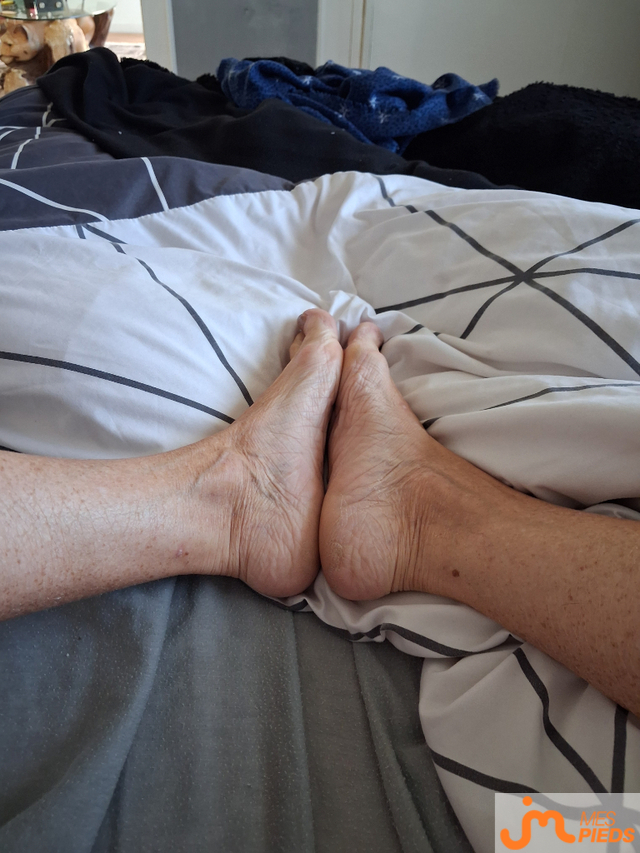 pieds de Mendhy49